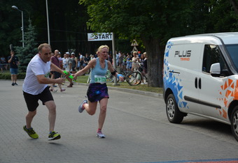  (photo)